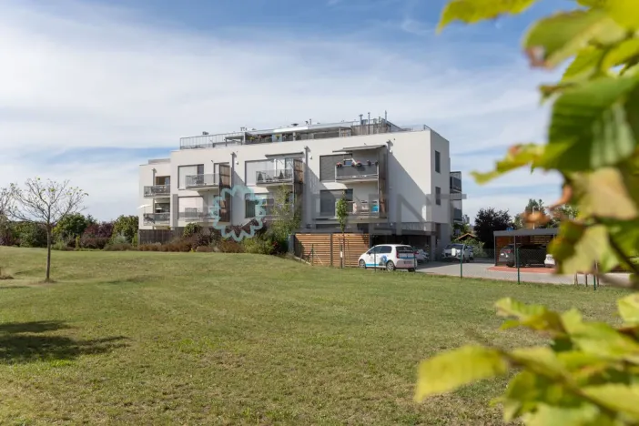 Pronájem bytu 3+kk, Praha, Formanská, 75 m2