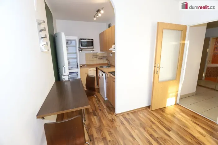 Prodej bytu 2+kk, Praha - Kobylisy, Taussigova, 45 m2