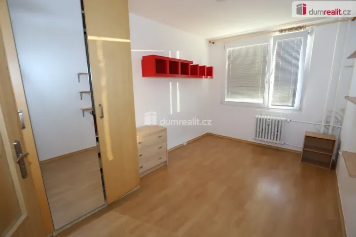 Prodej bytu 2+kk, Praha - Kobylisy, Taussigova, 45 m2