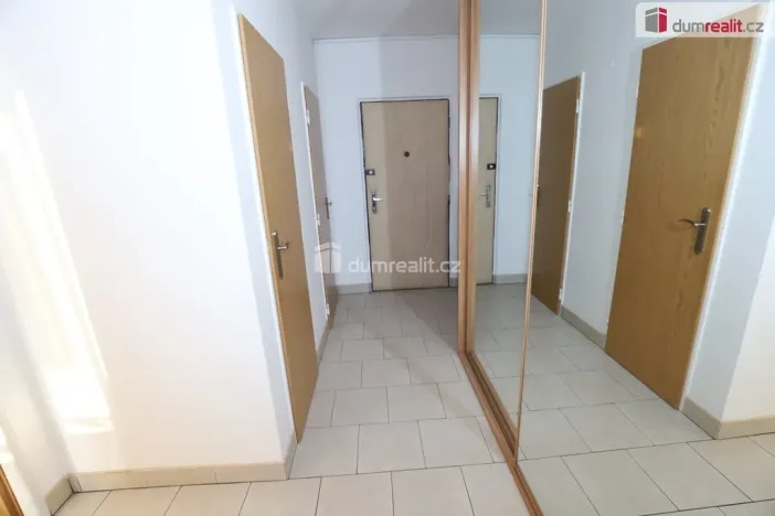 Prodej bytu 2+kk, Praha - Kobylisy, Taussigova, 45 m2