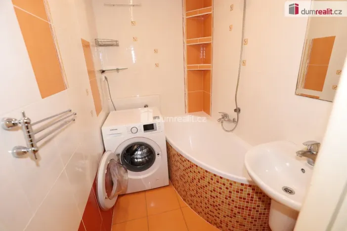 Prodej bytu 2+kk, Praha - Kobylisy, Taussigova, 45 m2