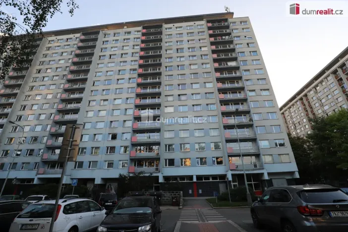Prodej bytu 2+kk, Praha - Kobylisy, Taussigova, 45 m2