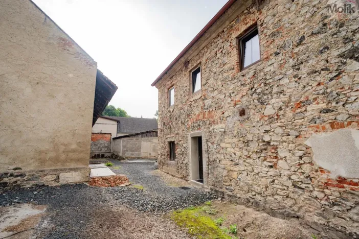 Prodej rodinného domu, Lužice, 233 m2