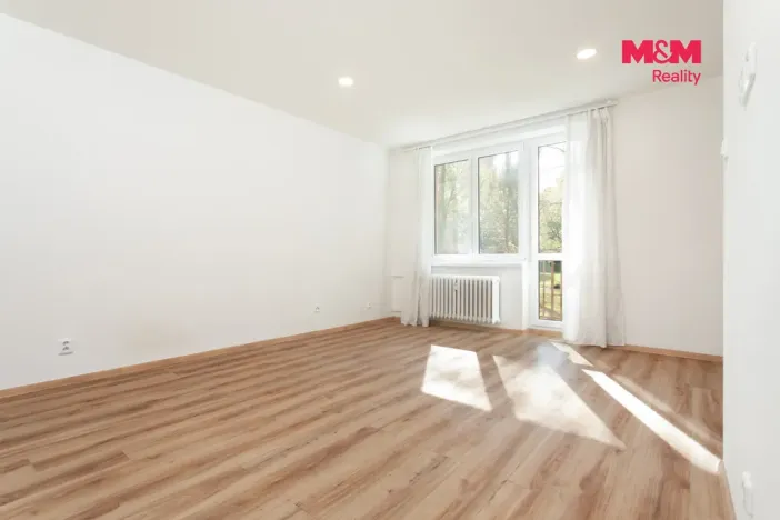 Pronájem bytu 1+kk, Ostrava - Poruba, 27 m2
