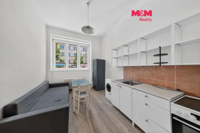 Prodej bytu 1+1, Praha, Bělohorská, 43 m2