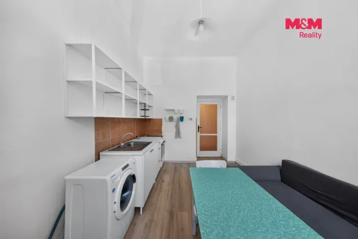 Prodej bytu 1+1, Praha, Bělohorská, 43 m2