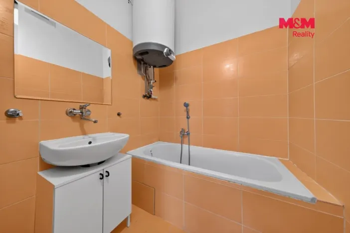 Prodej bytu 1+1, Praha, Bělohorská, 43 m2