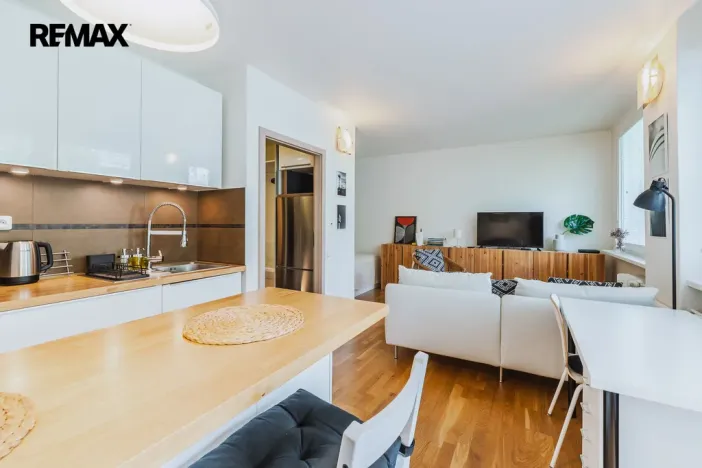 Pronájem bytu 1+kk, Praha - Hostivař, Strašnická, 35 m2