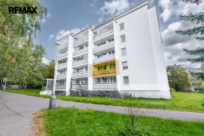 Pronájem bytu 1+kk, Praha - Hostivař, Strašnická, 35 m2