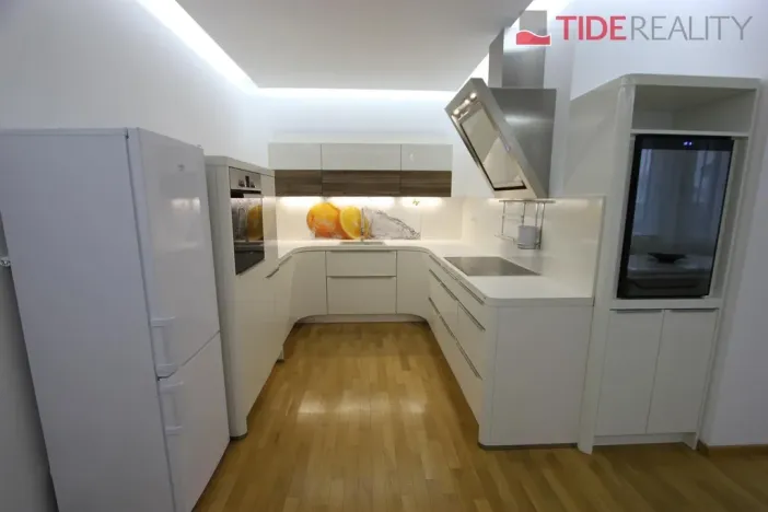 Pronájem bytu 3+kk, Praha - Střešovice, Střešovická, 100 m2