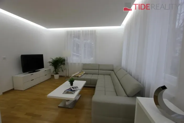 Pronájem bytu 3+kk, Praha - Střešovice, Střešovická, 100 m2