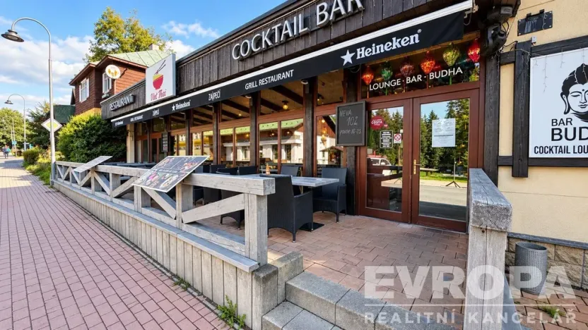 Prodej restaurace, Harrachov, 528 m2
