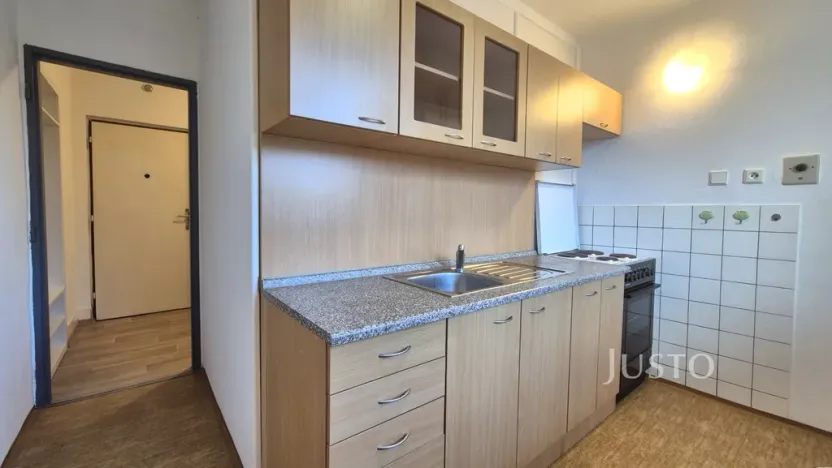 Pronájem bytu 1+1, Písek - Budějovické Předměstí, Sovova, 34 m2