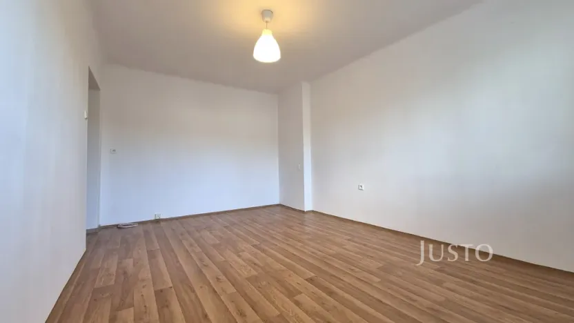 Pronájem bytu 1+1, Písek - Budějovické Předměstí, Sovova, 34 m2