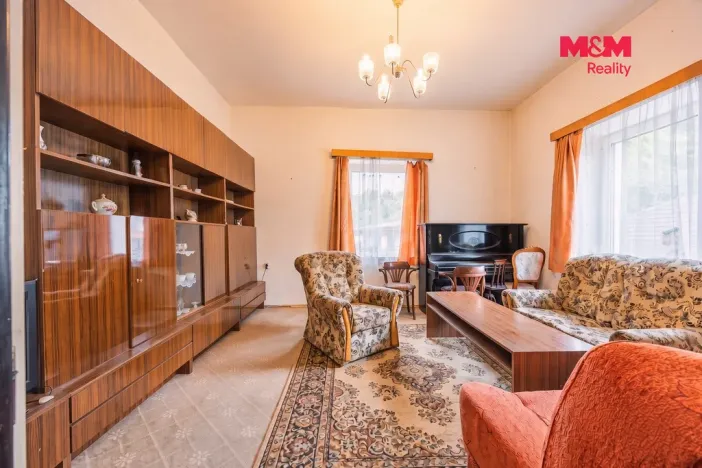 Prodej bytu 2+1, Úpice, Puškinova, 336 m2