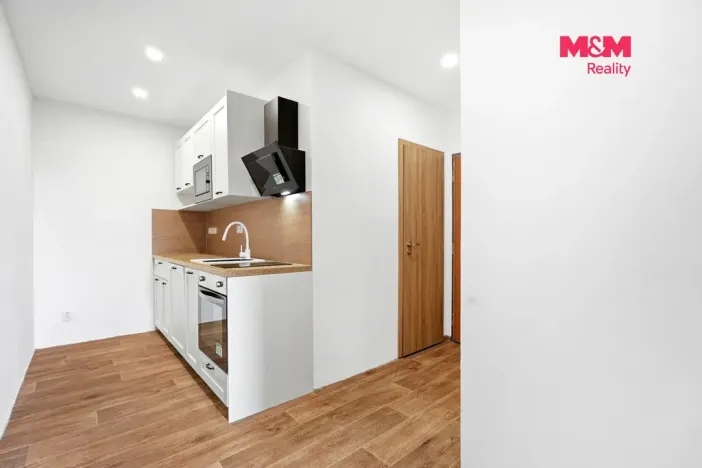 Prodej bytu 2+1, Česká Lípa, Železničářská, 61 m2