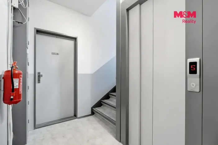 Prodej bytu 2+1, Česká Lípa, Železničářská, 61 m2
