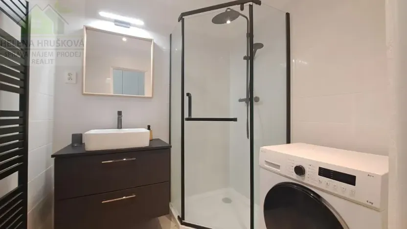Pronájem bytu 2+1, Ostrava, U Nové školy, 57 m2
