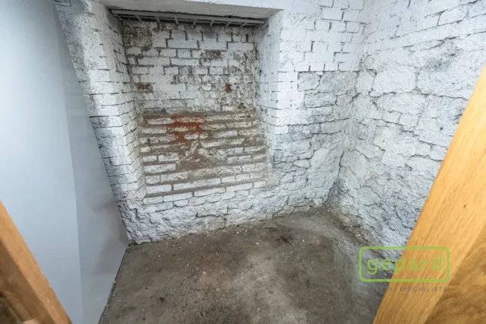 Pronájem bytu 2+kk, Praha, Oblouková, 50 m2
