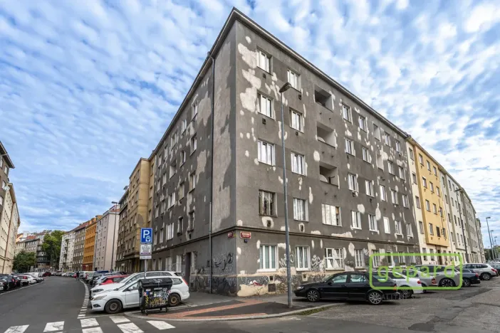 Pronájem bytu 2+kk, Praha, Oblouková, 50 m2