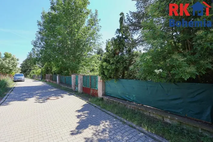 Prodej pozemku pro bydlení, Český Brod, Na Bělidle, 1717 m2