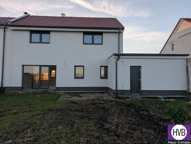 Prodej rodinného domu, Hrušky, 171 m2