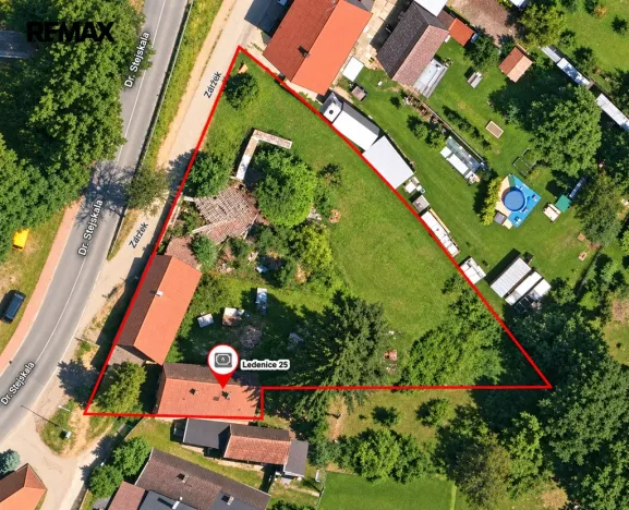 Prodej pozemku pro bydlení, Ledenice, 2028 m2