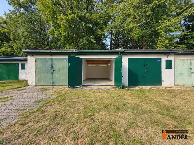 Pronájem garáže, Havířov, 22 m2