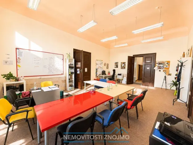 Pronájem kanceláře, Znojmo, Horní náměstí, 103 m2