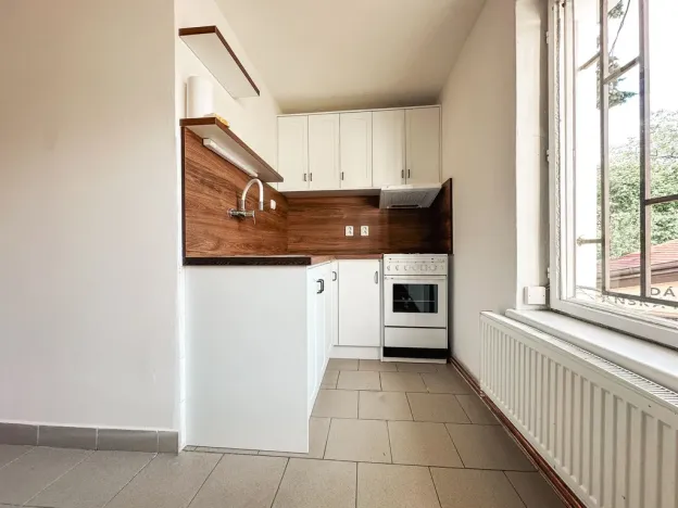 Pronájem bytu 2+1, Praha - Horní Počernice, Lipí, 40 m2