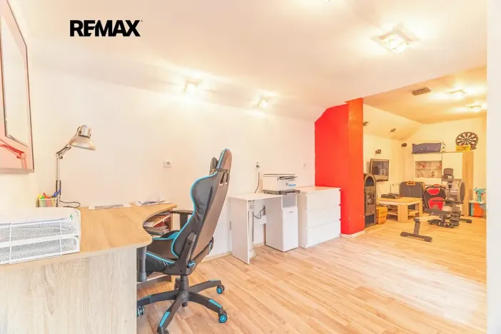 Prodej rodinného domu, Karlova Ves, 160 m2