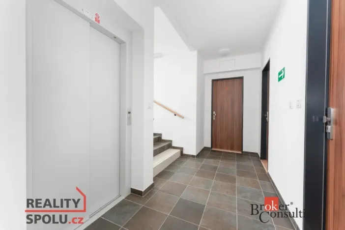 Pronájem bytu 2+kk, Náchod - Staré Město nad Metují, Bartoňova, 58 m2