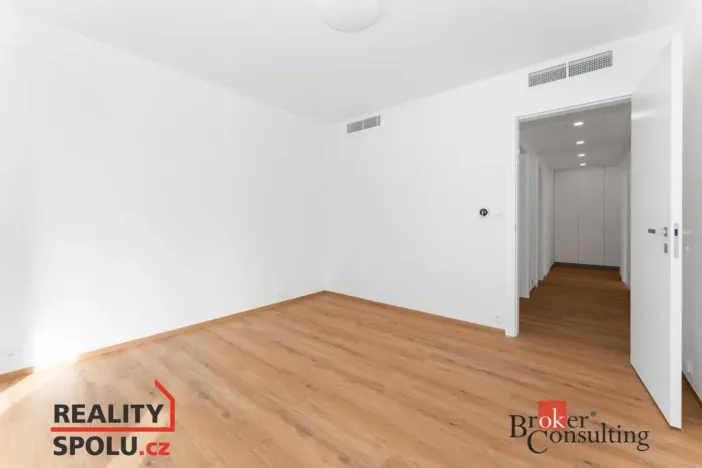 Pronájem bytu 4+kk, Hradec Králové - Nový Hradec Králové, Buková, 149 m2