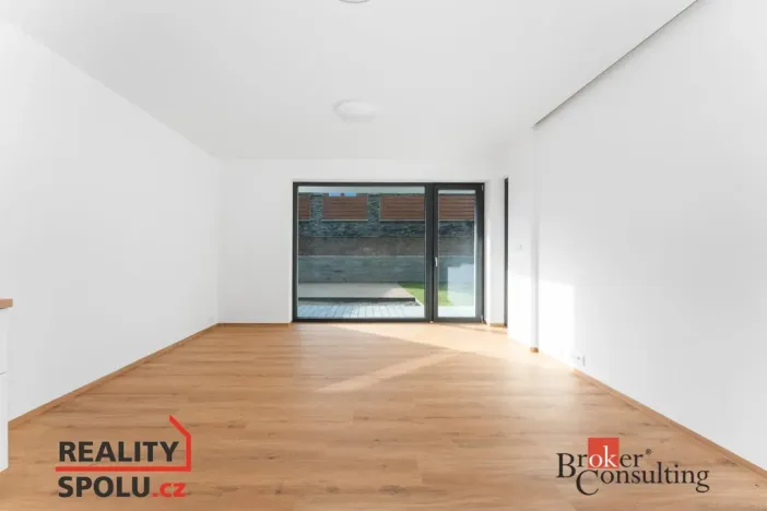 Pronájem bytu 4+kk, Hradec Králové - Nový Hradec Králové, Buková, 149 m2