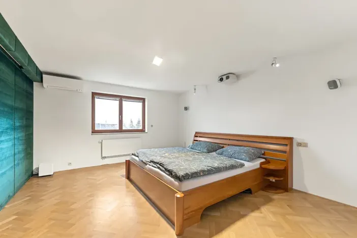 Prodej rodinného domu, Praha - Kyje, Sklenská, 200 m2