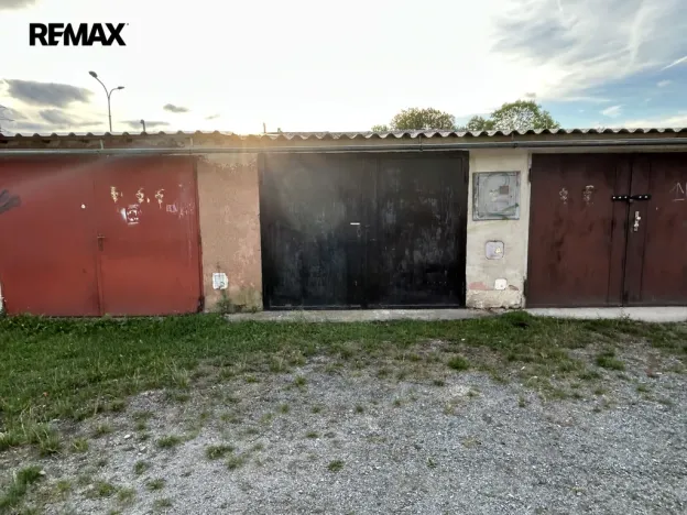 Prodej garáže, Náměšť nad Oslavou, 18 m2