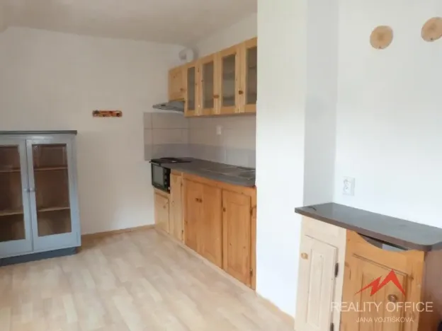 Pronájem bytu 1+kk, Děčín - Děčín VI-Letná, Želenická, 25 m2