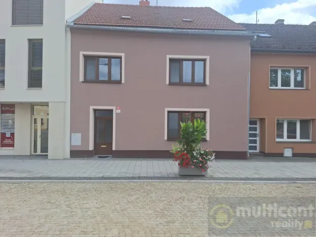 Prodej rodinného domu, Rousínov, Sušilovo náměstí, 175 m2