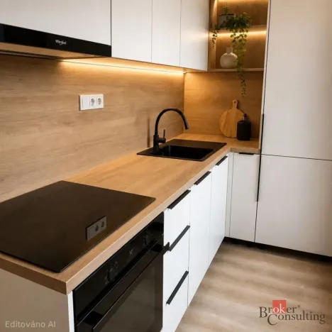 Prodej bytu 4+1, Ostroměř, Zahradní, 92 m2