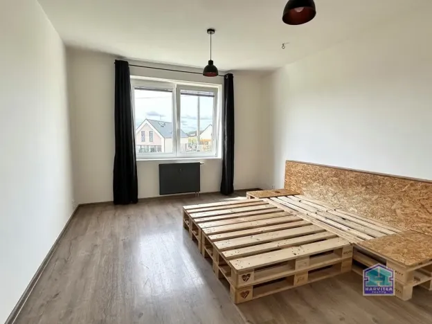 Pronájem bytu 2+1, Tlučná, Na Čampuli, 63 m2