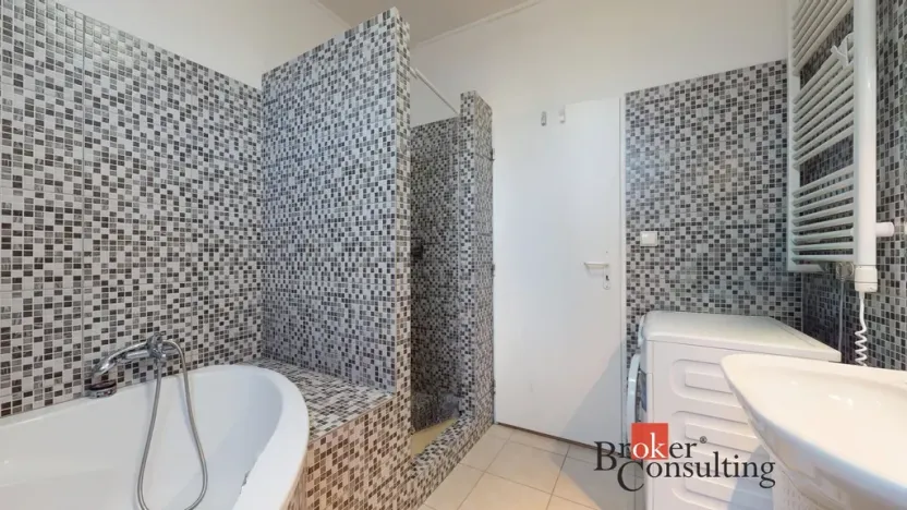 Pronájem bytu 1+kk, Žatec, Chomutovská, 36 m2