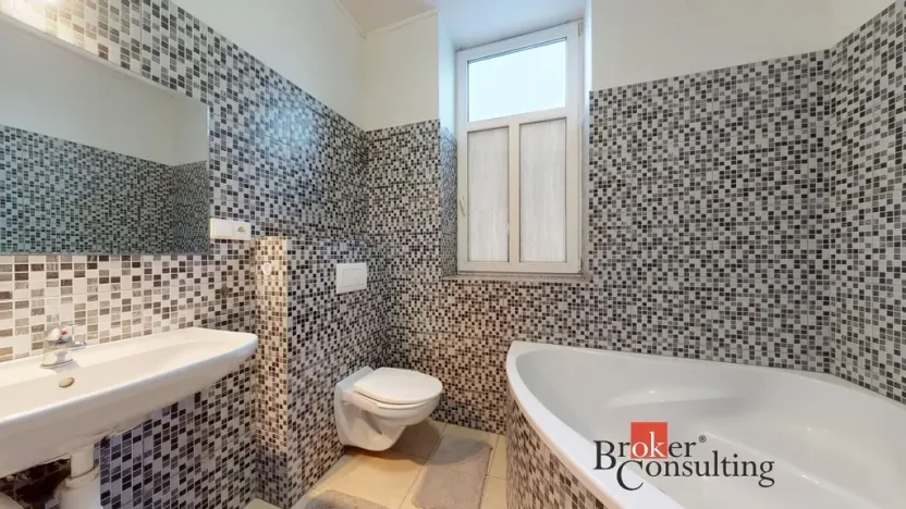 Pronájem bytu 1+kk, Žatec, Chomutovská, 36 m2