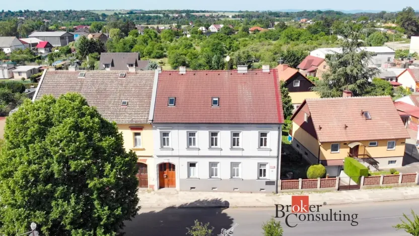 Pronájem bytu 1+kk, Žatec, Chomutovská, 36 m2