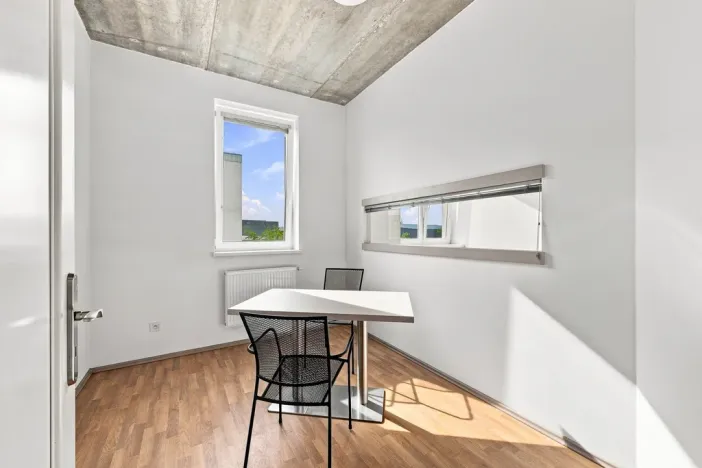 Pronájem kanceláře, Praha - Uhříněves, Bečovská, 32 m2