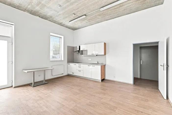 Pronájem kanceláře, Praha - Uhříněves, Bečovská, 34 m2
