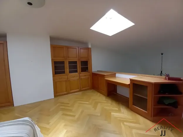 Pronájem bytu 3+kk, Praha - Suchdol, Suchdolské náměstí, 99 m2