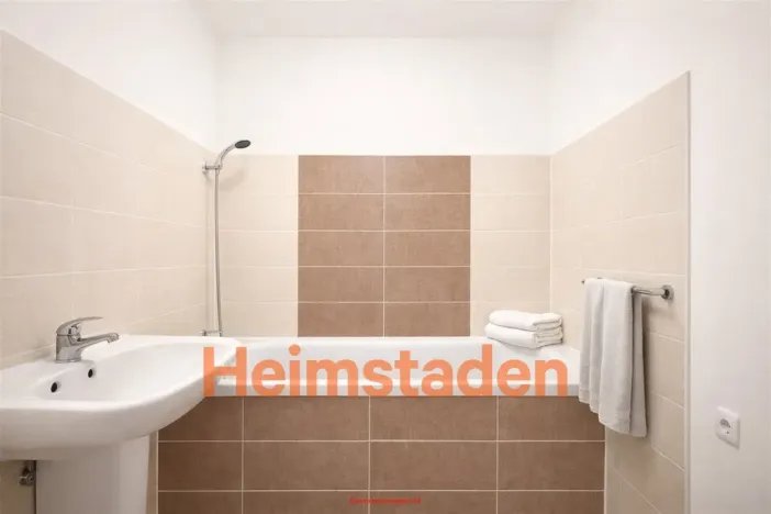 Pronájem bytu 2+1, Havířov - Město, Dlouhá třída, 55 m2