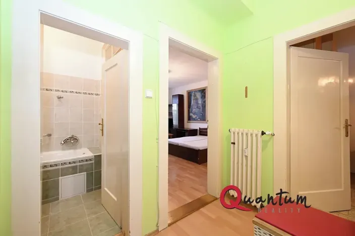 Pronájem bytu 1+1, Praha - Hradčany, Tychonova, 46 m2