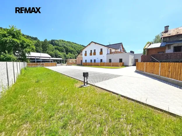 Prodej bytu 3+kk, Svoboda nad Úpou, Nádražní, 65 m2