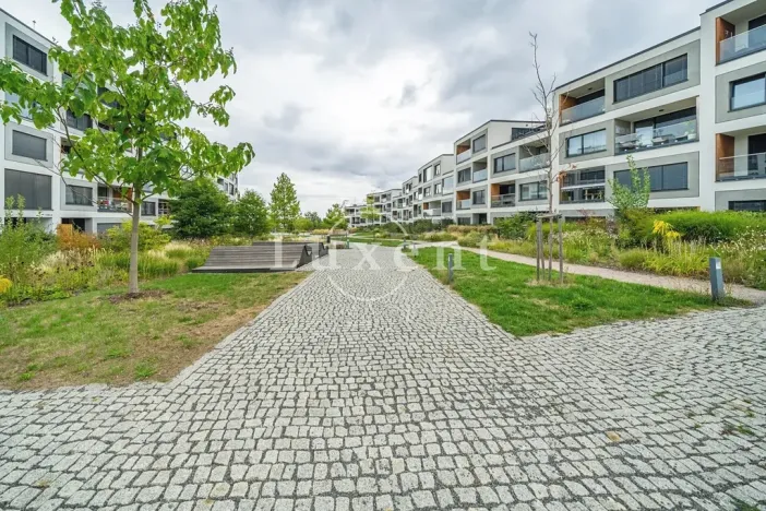 Pronájem bytu 2+kk, Praha - Hlubočepy, Dostalové, 51 m2